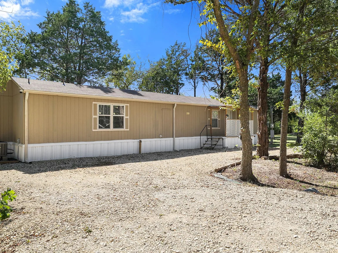 775 Whitaker Cir, Gordonville, TX 76245